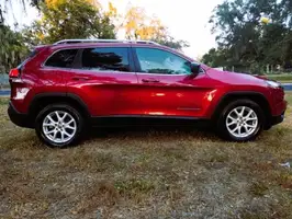 2015  Jeep Cherokee - Image 27