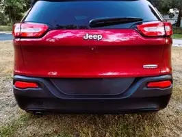 2015  Jeep Cherokee - Image 24