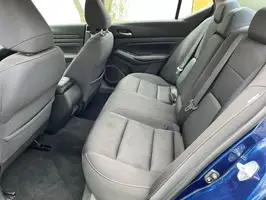 2020  Nissan Altima - Image 11