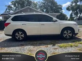 2017  Nissan Pathfinder - Image 6