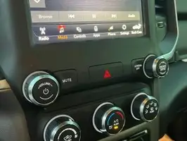 2019  Ram 1500 Crew Cab - Image 17