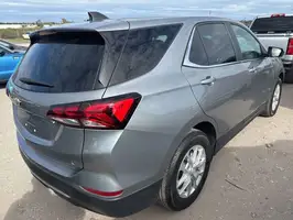 2023  Chevrolet Equinox - Image 3