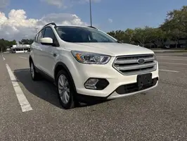 2019  Ford Escape - Thumbnail 6