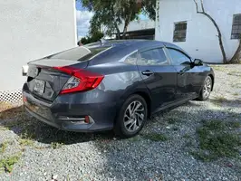 2017  Honda Civic - Image 5