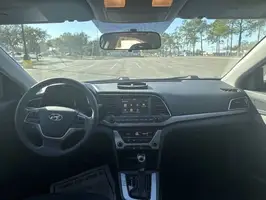 2018  Hyundai ELANTRA - Thumbnail 11