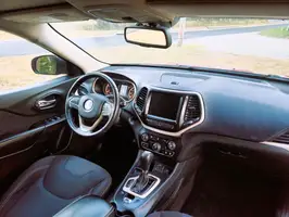 2015  Jeep Cherokee - Image 23