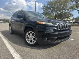 2016  Jeep Cherokee - Thumbnail 2