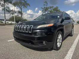 2016  Jeep Cherokee - Thumbnail 4