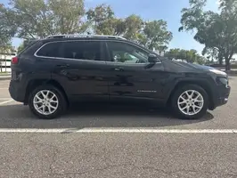 2016  Jeep Cherokee - Thumbnail 7