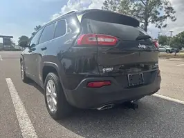 2016  Jeep Cherokee - Thumbnail 10