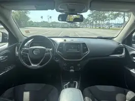 2016  Jeep Cherokee - Thumbnail 11