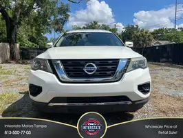 2017  Nissan Pathfinder - Image 5