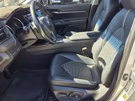 2019  Toyota Camry - Thumbnail 6